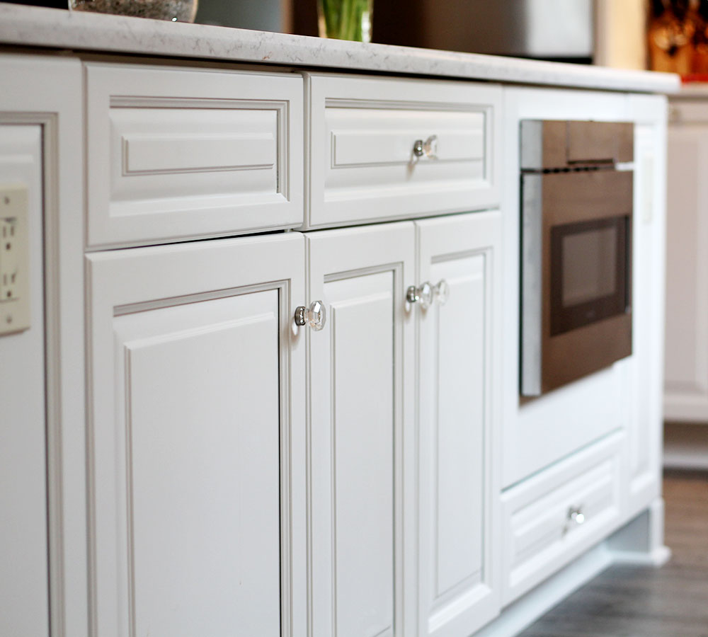 Grey lacquer kitchen cabinets