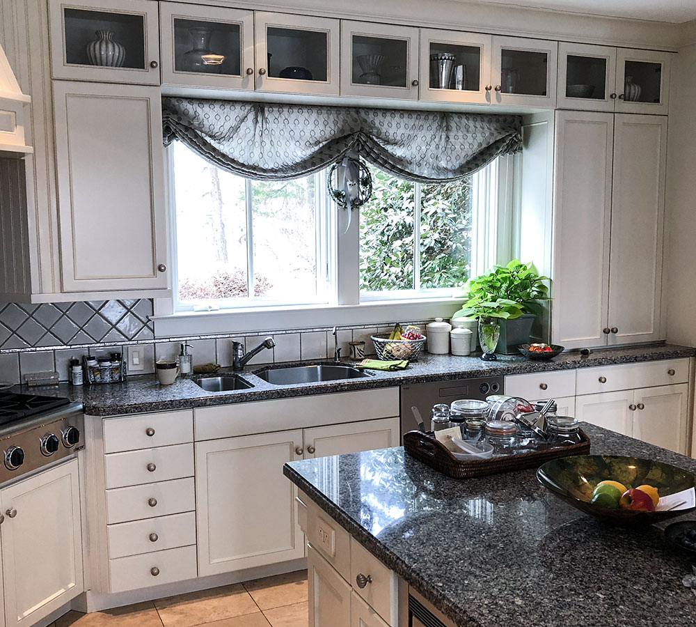 Redding, CT Kitchen Cabinet Refinishing | Classic Refinishers